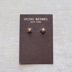 Henri Bendel earrings.